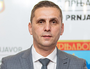 СИМИЋ: "НАШЛА КРПА ЗАКРПУ" - СТАНИВУКОВИЋ И СТАНИЋ УЈЕДИЊЕНИ У ПРАЗНОЈ ПРИЧИ