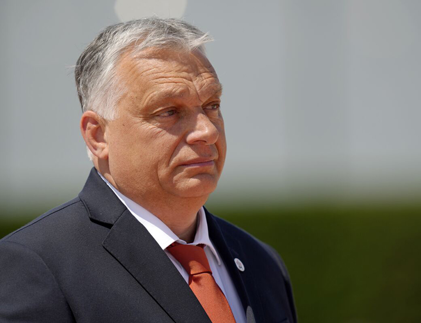 БУДИМПЕШТА, 8. ДЕЦЕМБРА /СРНА/ - Мађарски премијер Виктор Орбан саопштио је да је са шпанским премијером Педром Санчезом разговарао о теми пријема Украјине у ЕУ и оцијенио да нема јединства по том питању унутар европског блока.