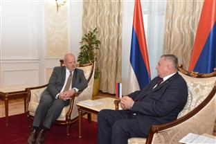 Република Српска - Холандија - Вишковић, Ван ден Дол