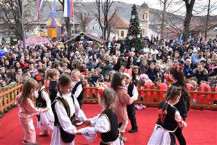 Република Српска - Мркоњић Град - малишани прослави Нову годину
