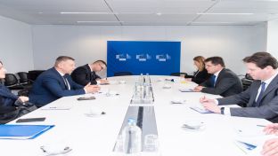 Сарајево - Брисел - Нешић, Ленарчич, Аџић