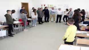 Модрича - Општина , Швајцарска  хуманитарна фондација-санација школе