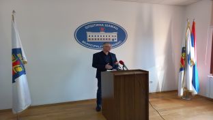 Шамац - конференција за новинаре - Недић