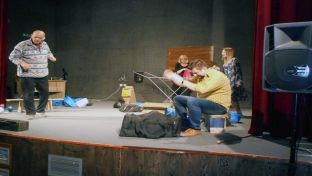 Братунац - представа  "Уображени болесник"