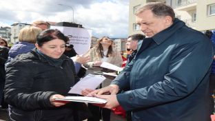 Бањалука - избјегли и расељени - церемонија уручивања кључева