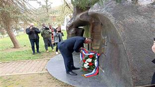 Милићи - Дан општине - положени вијенци на Централни споменик 