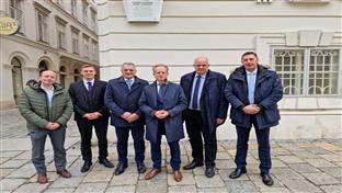 Беч - Лакета, Вебингер