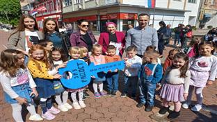 Шамац -дјеца из обданишта "Радост" извели пригодан програм поводом Дана општине