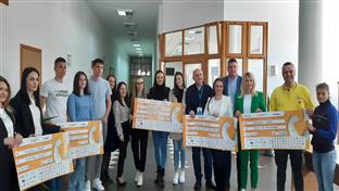 Мркоњић Град - Омладинска банка - уручени чекови за пет пројеката