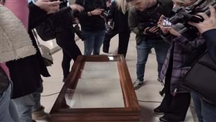 Београд - списак Дијане Будисављевић изложен у Народном музеју