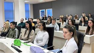 Источно Сарајево - Ћосић угостио  ученике средње медицинске школе