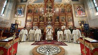 Тузла - епископ Фотије у Катедралном храму Успења Пресвете Богородице у Тузли