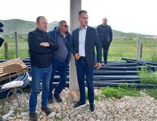 Требиње - Аграрни фонд - подјела прасића