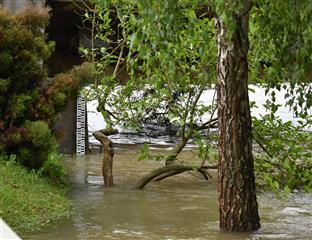 Приједор - поплава - водостај Сане у благом опадању