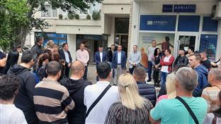 Република Српска - Фоча - радници НП "Сутјеска" са начелником и посланицима