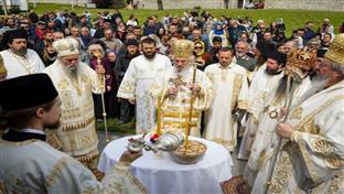 Бијељина - манастир Лелић -  литургија - епископ зворничко-тузлански Фотије 