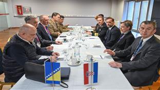 Сарајево - Задар-Хелез, Баножић -састанак