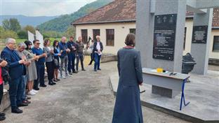 Сребреница - Црквица - откривена спомен плоча и служен парастос убијеним Србима