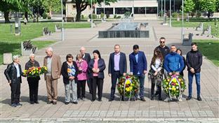 Добој - Дан побједе - Спомен костурница - полагање вијенаца 
