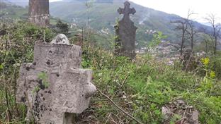 Фоча - репортажа - православно гробље 