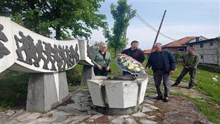 Добој - Дан побједе - одата почаст - делегације општинских управа у Станарима и Петрову