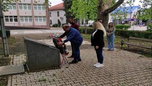 Козарска Дубица - Делегација Општинског одбора СНСД-а - полагање вијенаца