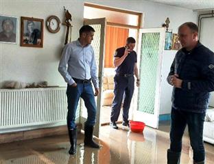 Република Српска - Зворник - Ивановић обишао поплављена домаћинства