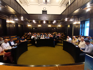 Република Српска - Бањалука - издаваштво - књига "Истина" аутора Милорада Гутаља