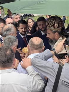 Црна Гора - Плужине - Дола - ломљење славског колача