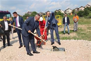   Република Српска - Источно Ново Сарајево - Додик, Вишковић - школа - постављен камен темељац