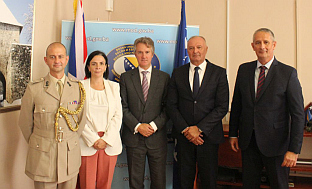 БиХ - Велика Британија - одбрана