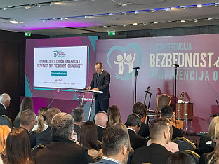 Србија - безбједност дјеце - Дачић