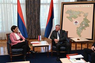 Република Српска - Влада - организација породица погинулих