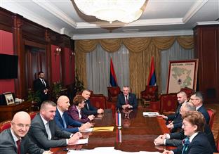 Република Српска - Влада - консултације