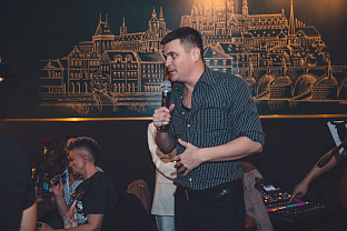 Република Српска - Бијељина - хуманитарно вече са Вуком Костићем