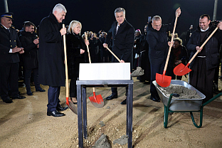 Република Српска - Бањалука - Хрвати - полагање камена-темељца