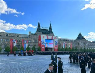 Русија - Црвени трг - парада