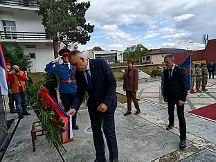 Република Српска - Мркоњић Град - култура сјећања - полагање вијенаца