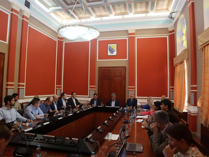 БРЧКО, 13. ОКТОБРА /СРНА/ - Сједница Владе Брчко дистрикта.