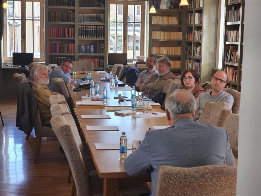 АНДРИЋГРАД, 14. ОКТОБРА /СРНА/ - У Андрићевом институту у Андрићграду почео је дводневни научни скуп "Русија у совјетској епохи: друштво и књижевност", који је окупио професоре, научнике и истраживаче из Србије и Републике Српске.