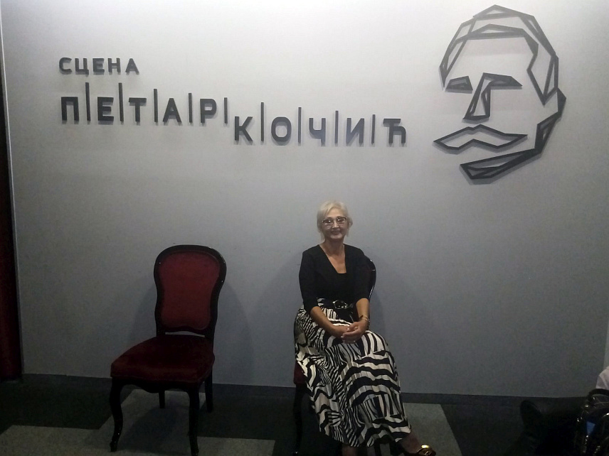 БАЊАЛУКА, 14. ОКТОБРА /СРНА/ - У Бањалуци је вечерас изведена монодрама "К`о камен - Веленка Брстинова и кћер јој Драгана", аутора Драгане Мандрапе на сцени "Петар Кочић" у Народном позоришту Републике Српске.