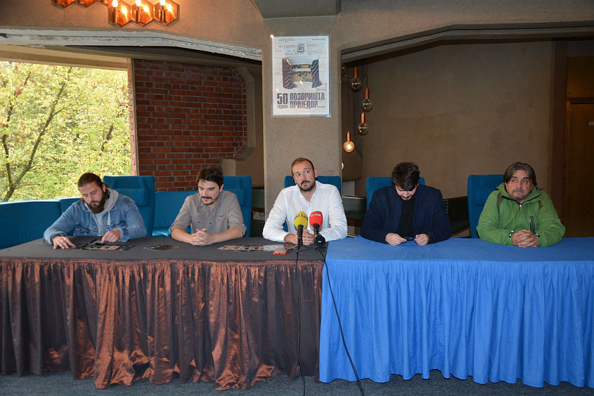 ПРИЈЕДОР, 16. ОКТОБРА /СРНА/ - Позориште "Приједор" 23. октобра почиње 71. позоришну сезону премијером представе "Каубоји" рађеној према тексту Саше Аничића и у режији Давида Алића.