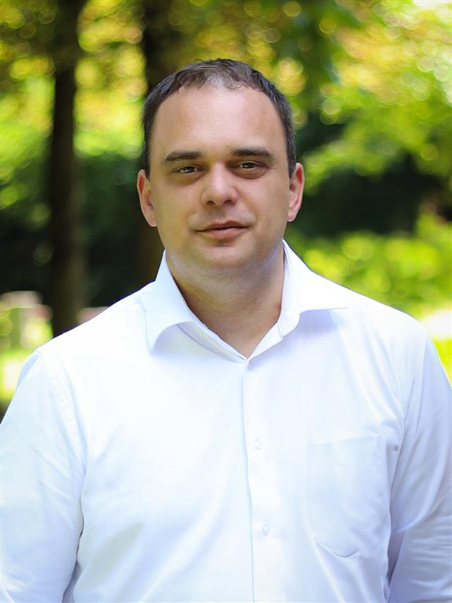 БЕОГРАД, 17. ОКТОБРА /СРНА/ - Режисер Драган Радовић.