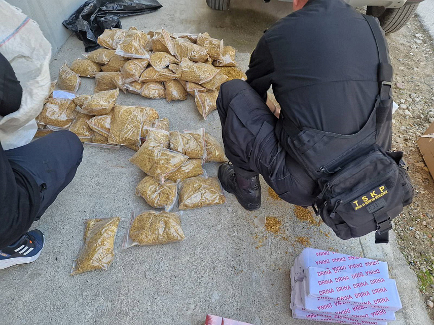 БАЊАЛУКА, 19. ОКТОБРА /СРНА/ - Управа за индиректно опорезивање /УИО/ БиХ у сарадњи са Агенцијом за истраге и заштиту БиХ /Сипа/ одузела је у неколико акција већу количину дувана, дуванских прерађевина и опреме, вриједности 288.750 КМ.