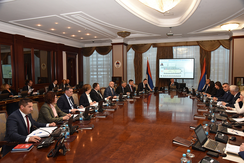 БАЊАЛУКА, 19. ОКТОБРА /СРНА/ - Сједница Владе Републике Српске.