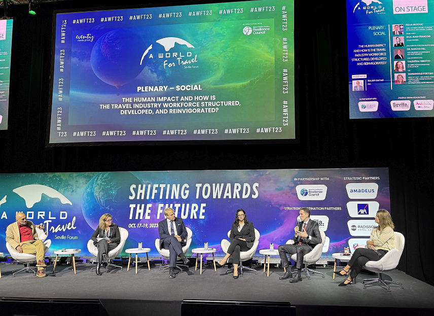 СЕВИЉА, 20. ОКТОБРА /СРНА/ - Делегација туристичких радника из БиХ, коју подржава Влада САД-а кроз УСАИД-ов Пројекат развоја одрживог туризма у БиХ, учествовала је на форуму Свијет за путовања /АВФТ/, који је одржан у шпанском граду Севиљи.