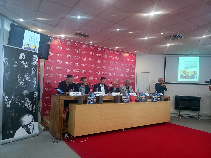 БЕОГРАД, 24. ОКТОБРА /СРНА/ - У Београду je данас промовисана монографија о академском сликару и истакнутом умјетнику Тихомиру Тихи Илијашевићу који је оставио дубок траг у културној мапи, не само Приједора у ком је живио и стварао, већ Републике Српске и шире.