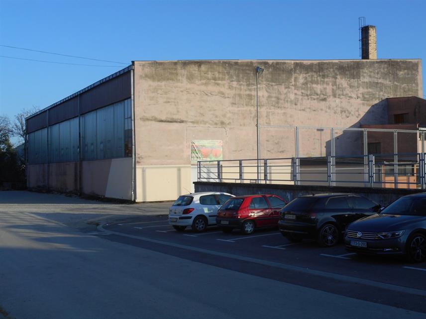 БРАТУНАЦ, 2. ОКТОБРА /СРНА/- Спортска дворана у Братунцу.