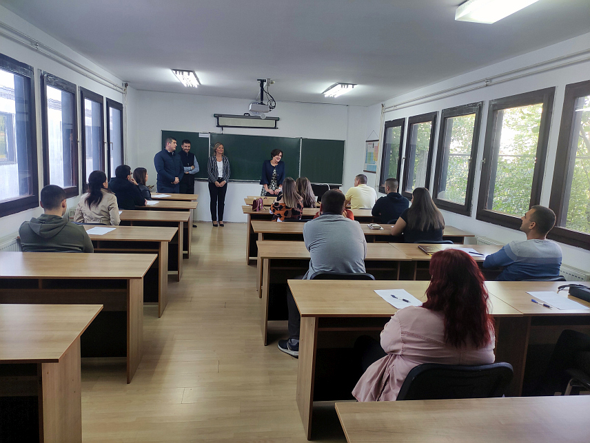 ПРИЈЕДОР, 2. ОКТОБРА /СРНА/ - Пријем за бруцоше на Рударском факултету у Приједору