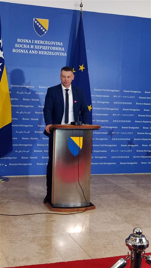 САРАЈЕВО, 31. ОКТОБРА /СРНА/ - Министар безбједности у Савјету министара Ненад Нешић на конференцији за новинаре.